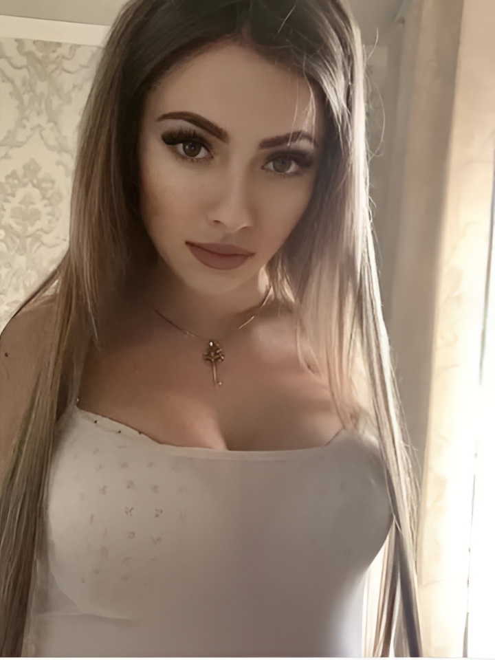 Викторина привлекальеная девушка из Зимогорья цена от 10000 руб