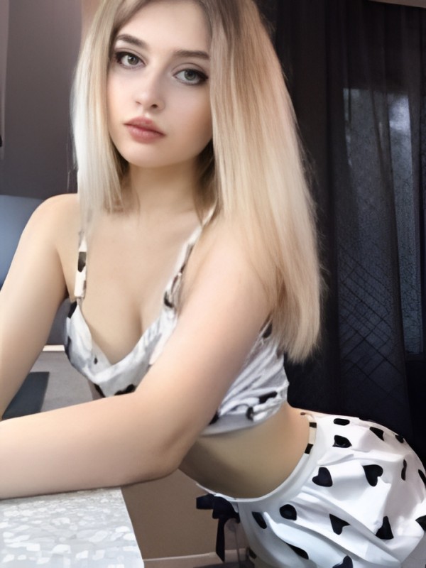 Забава привлекательная девушка из Зимогорья цена от 1500 руб