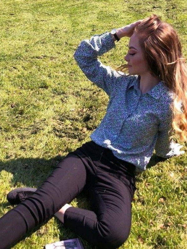 Лиза привлекательная девушка из Зимогорья цена от 3500 руб