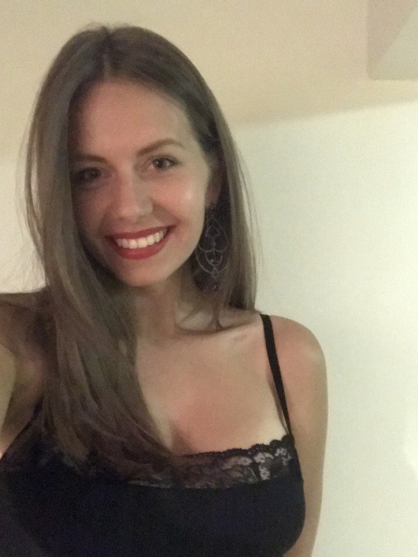 Изабелла привлекательная девушка из Зимогорья цена от 3000 руб