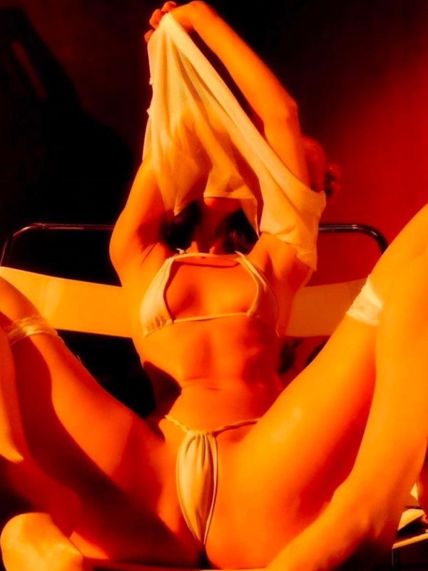 Лилиана привлекательная девушка из Зимогорья цена от 4000 руб